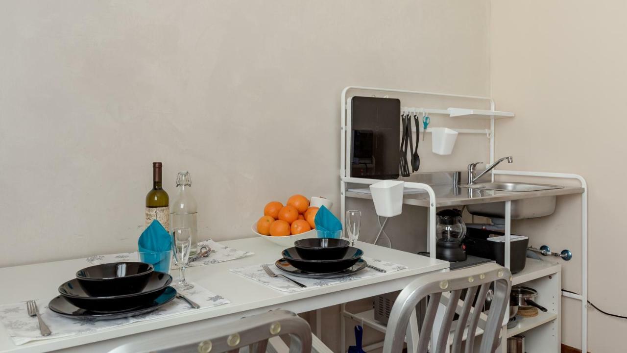 Appartement Pied à Terre Sant'Agostino à Milan Extérieur photo
